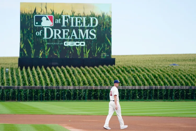 MLB making Field of Dreams return
